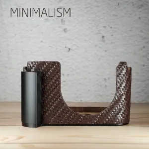 Minimalism LEICA Q專用織皮半套連手柄 (啡色) 相機帶